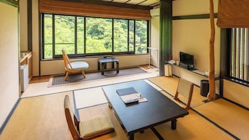 kirishima momijitani seiryuso