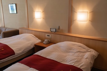 kirishima momijitani seiryuso