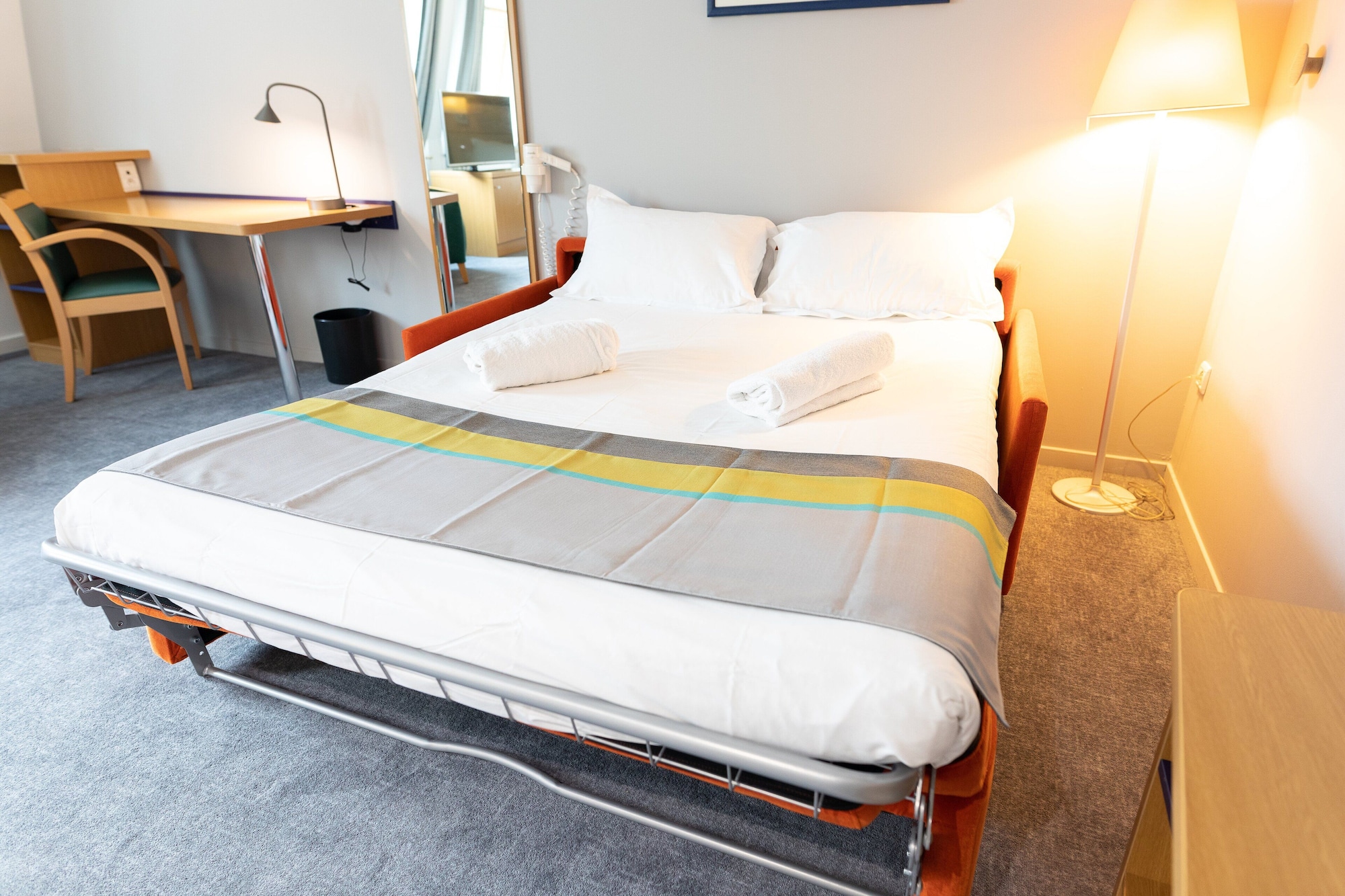 holiday inn express arras by ihg