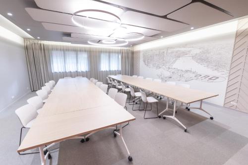 holiday inn express arras by ihg