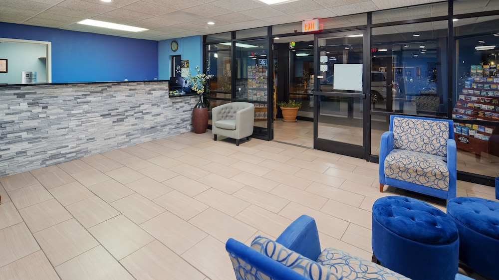 ramada limited knoxville area