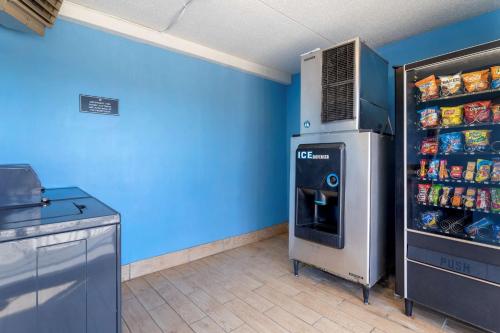 ramada limited knoxville area