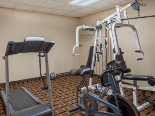 ramada limited knoxville area