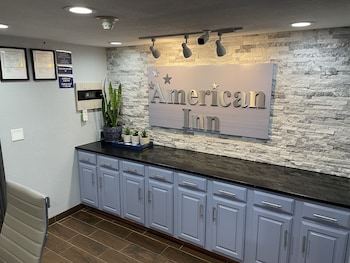 american inn cedar rapids south