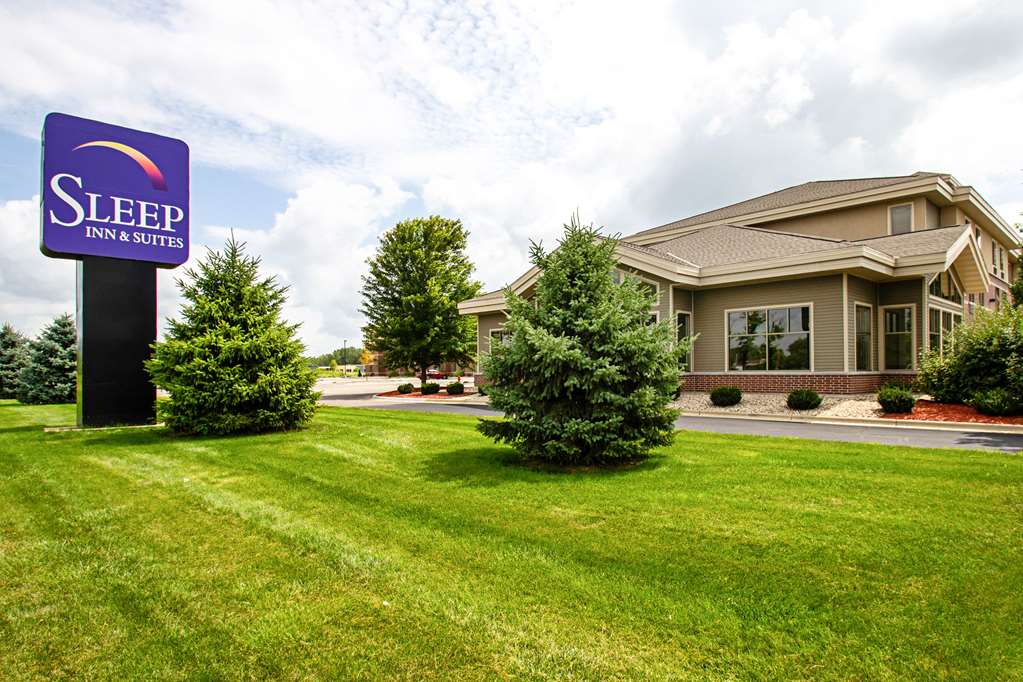 sleep inn and suites madison monona