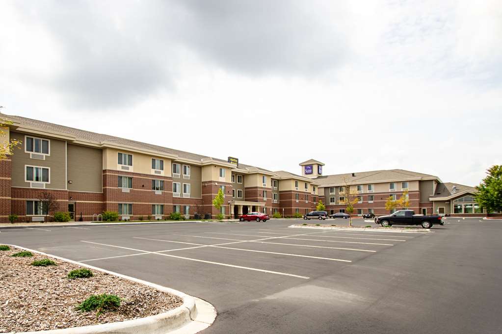 sleep inn and suites madison monona