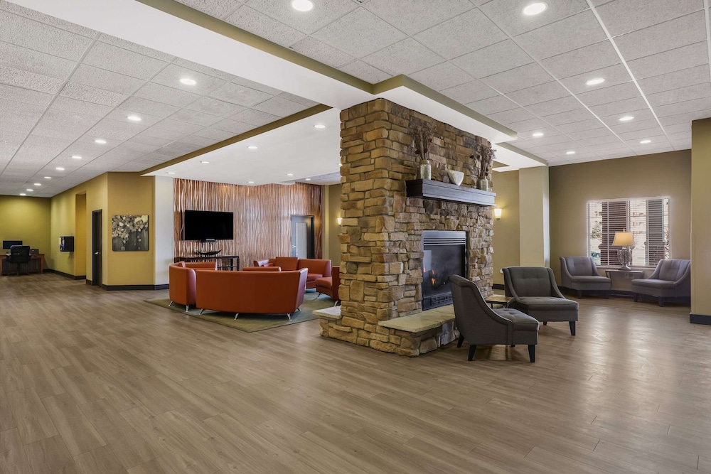 mainstay suites fitchburg madison