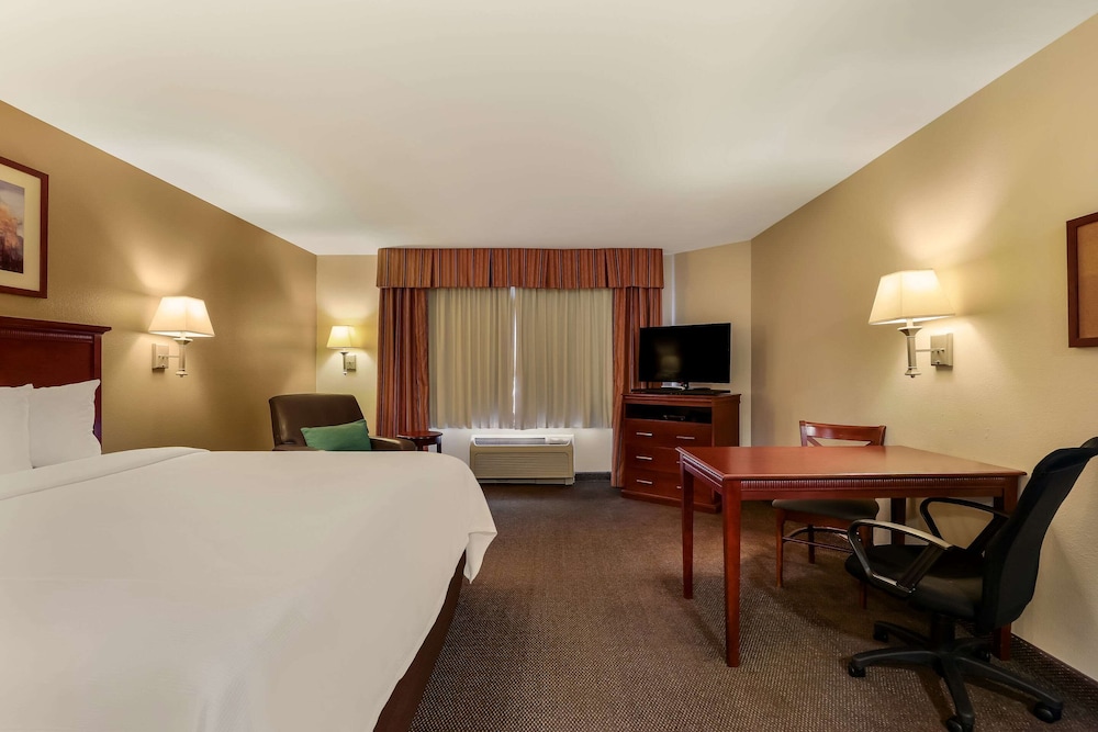 mainstay suites fitchburg madison