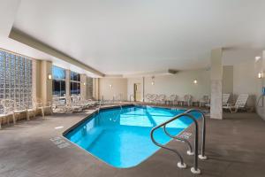 mainstay suites fitchburg madison
