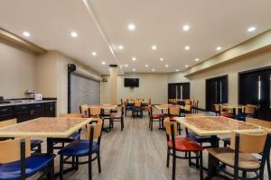 mainstay suites fitchburg madison