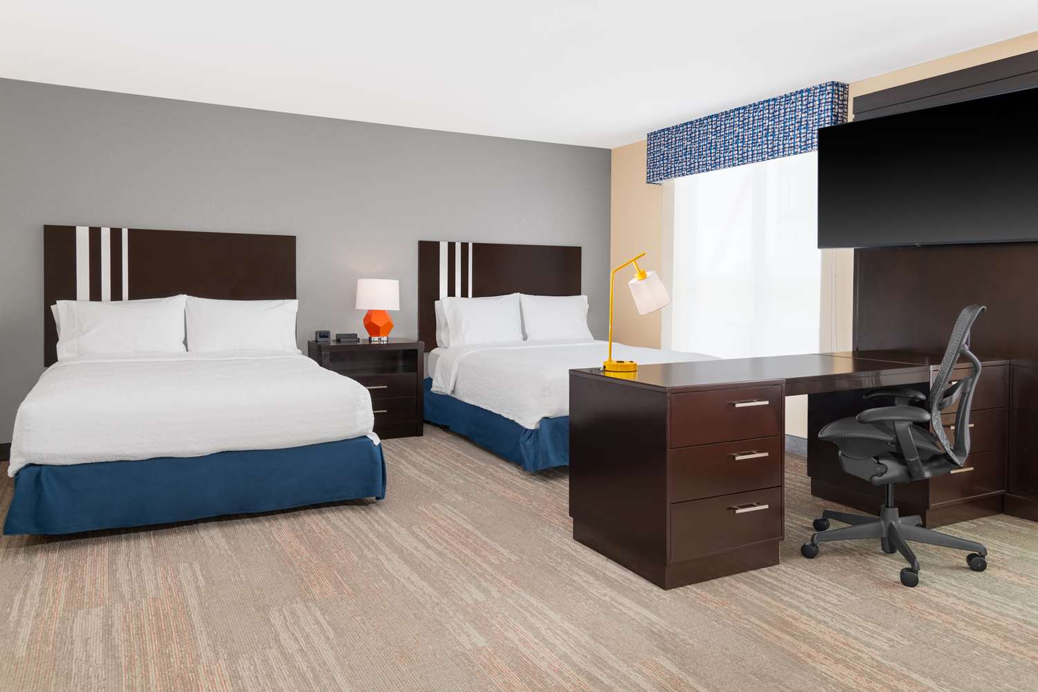 hampton inn and suites madison downtown