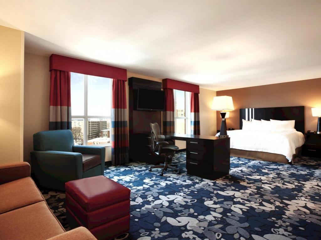 hampton inn and suites madison downtown