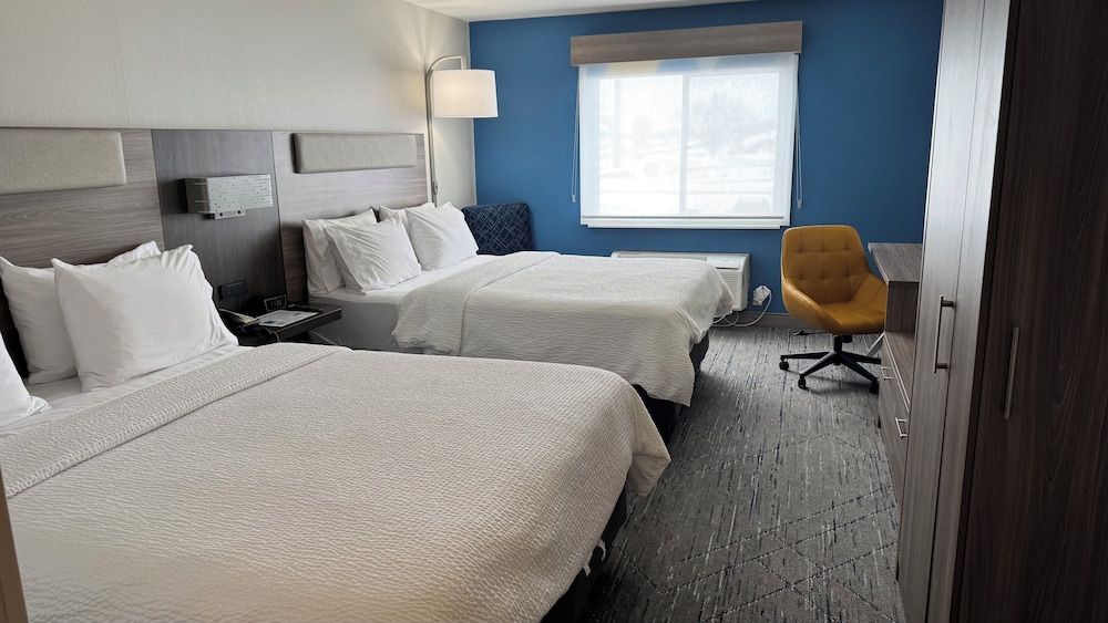 holiday inn express deforest by ihg