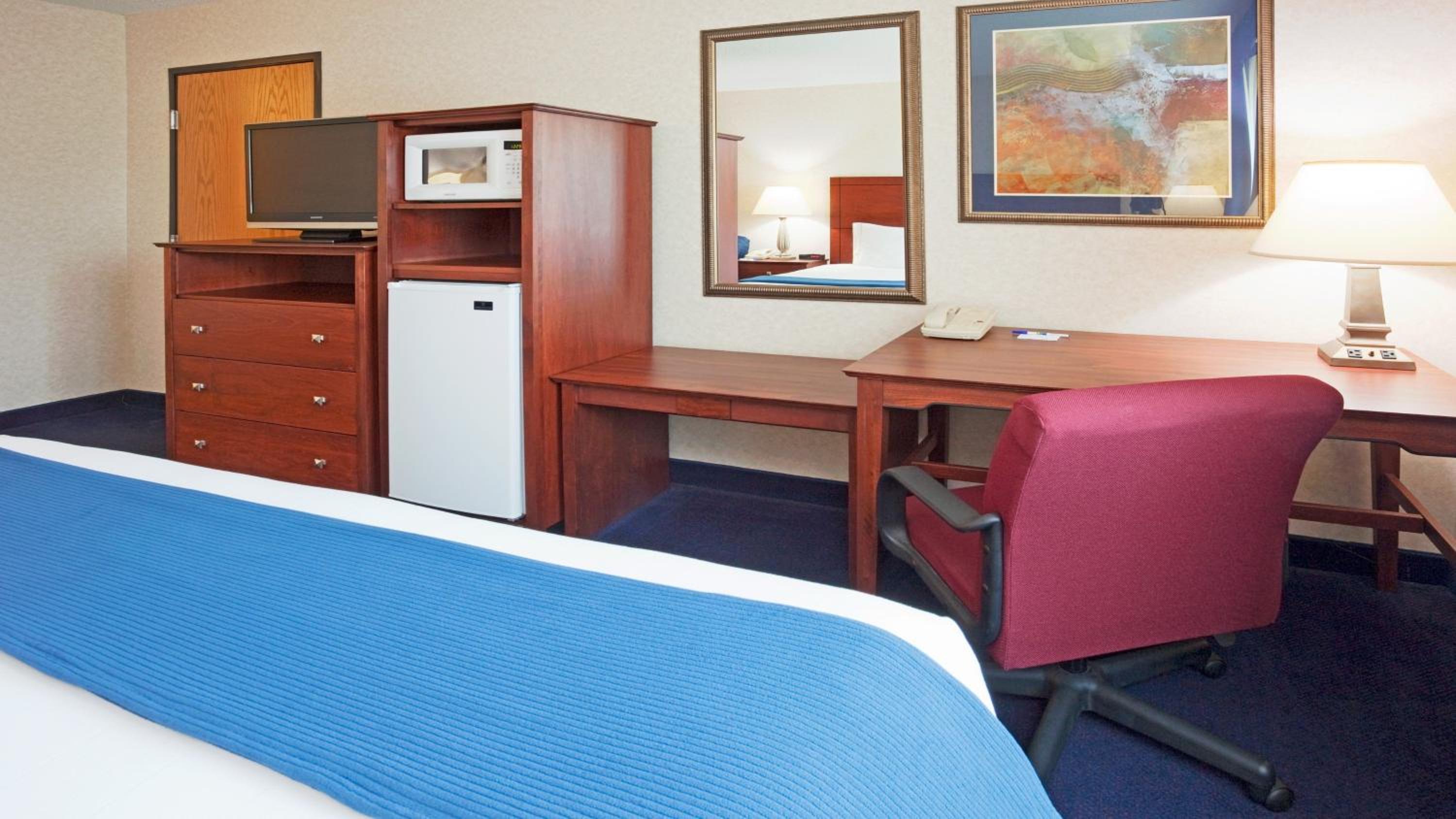 holiday inn express deforest by ihg