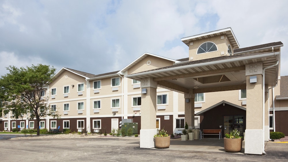 holiday inn express deforest by ihg