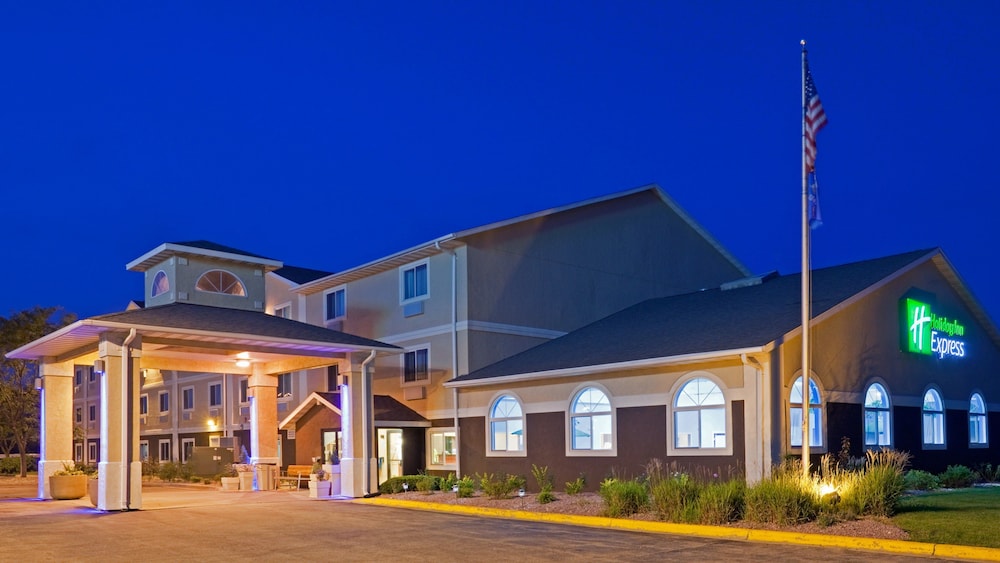 holiday inn express deforest by ihg