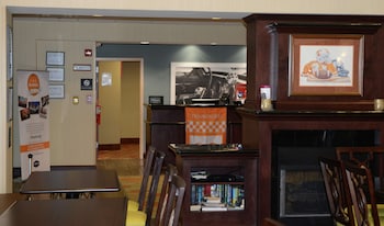 Hampton Inn & Suites-Knoxville/North I-75,Marion County>>Knoxville,3 star