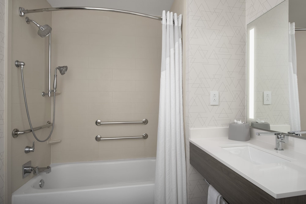 holiday inn express and suites knoxville clinton by ihg
