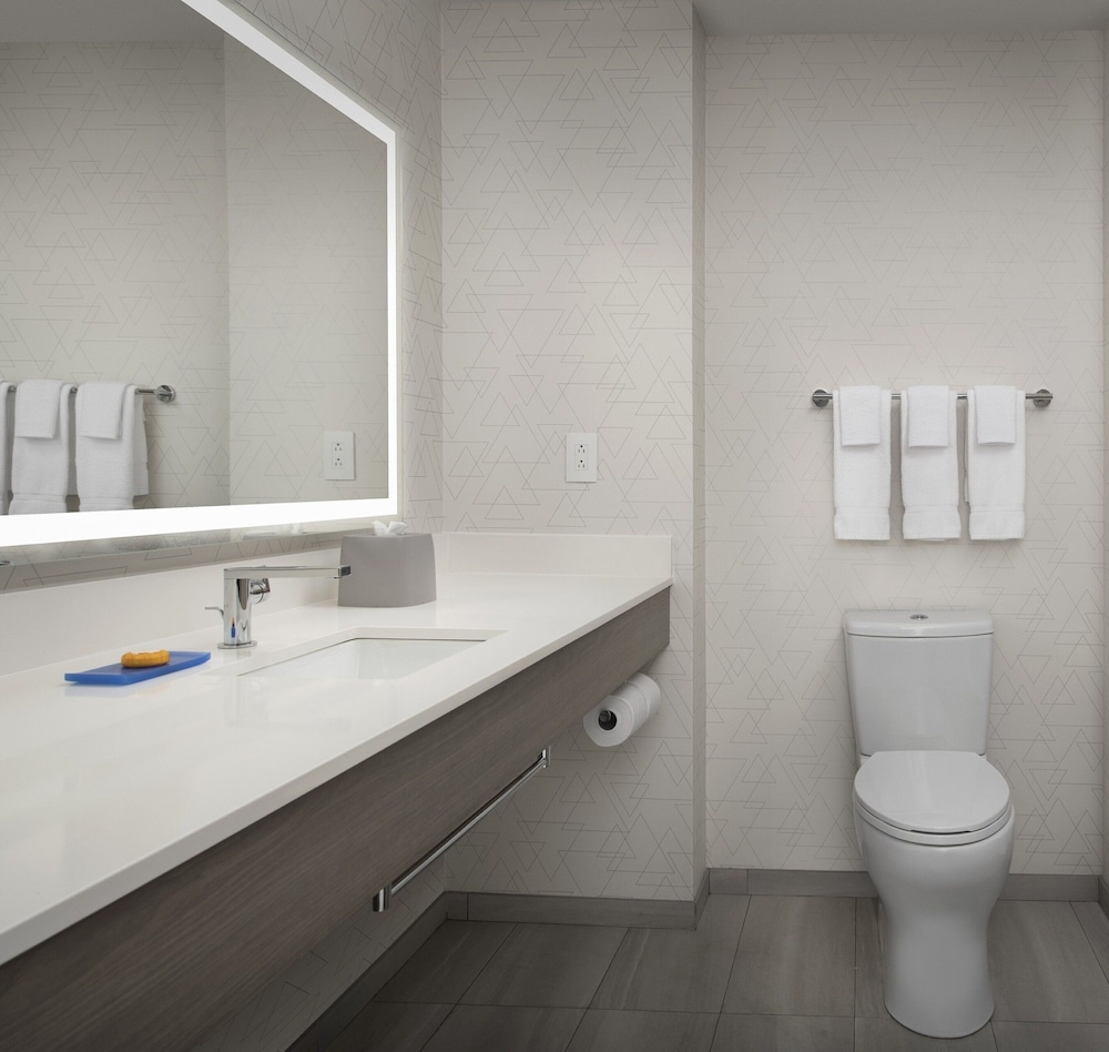 holiday inn express and suites knoxville clinton by ihg