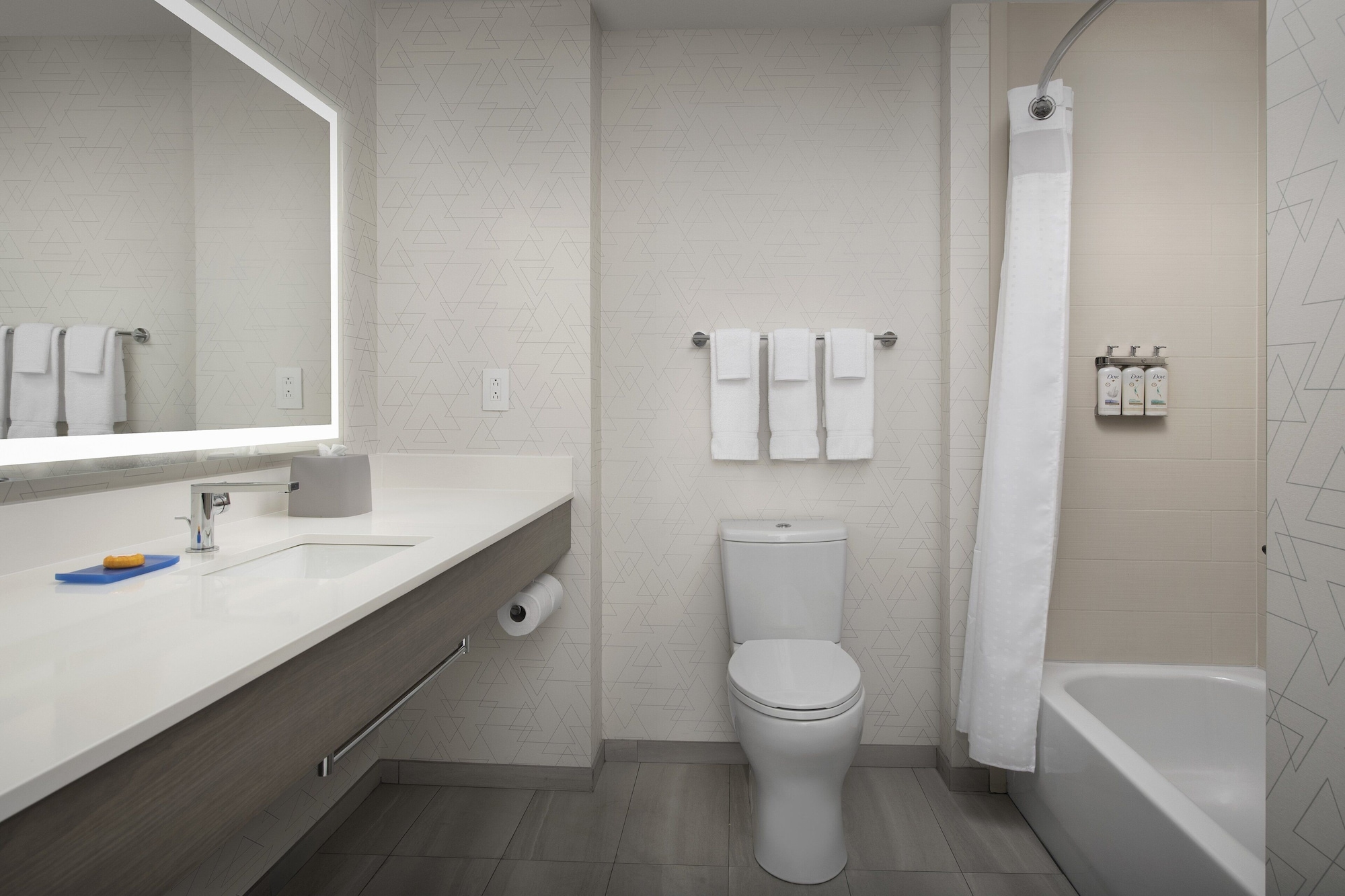 holiday inn express and suites knoxville clinton by ihg
