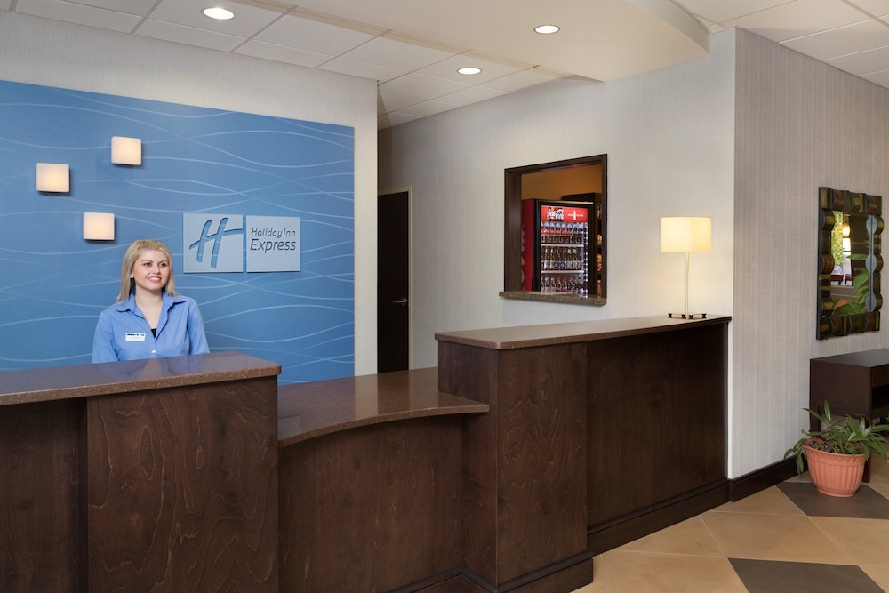 holiday inn express and suites knoxville clinton by ihg
