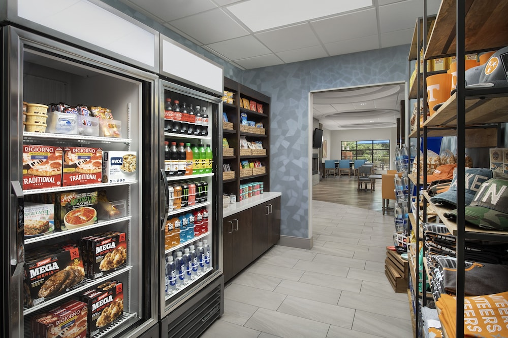 holiday inn express and suites knoxville clinton by ihg