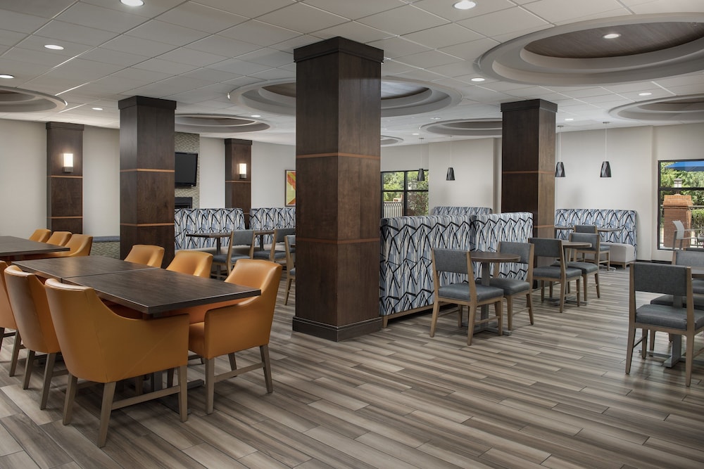 holiday inn express and suites knoxville clinton by ihg