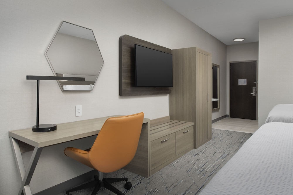 holiday inn express and suites knoxville clinton by ihg