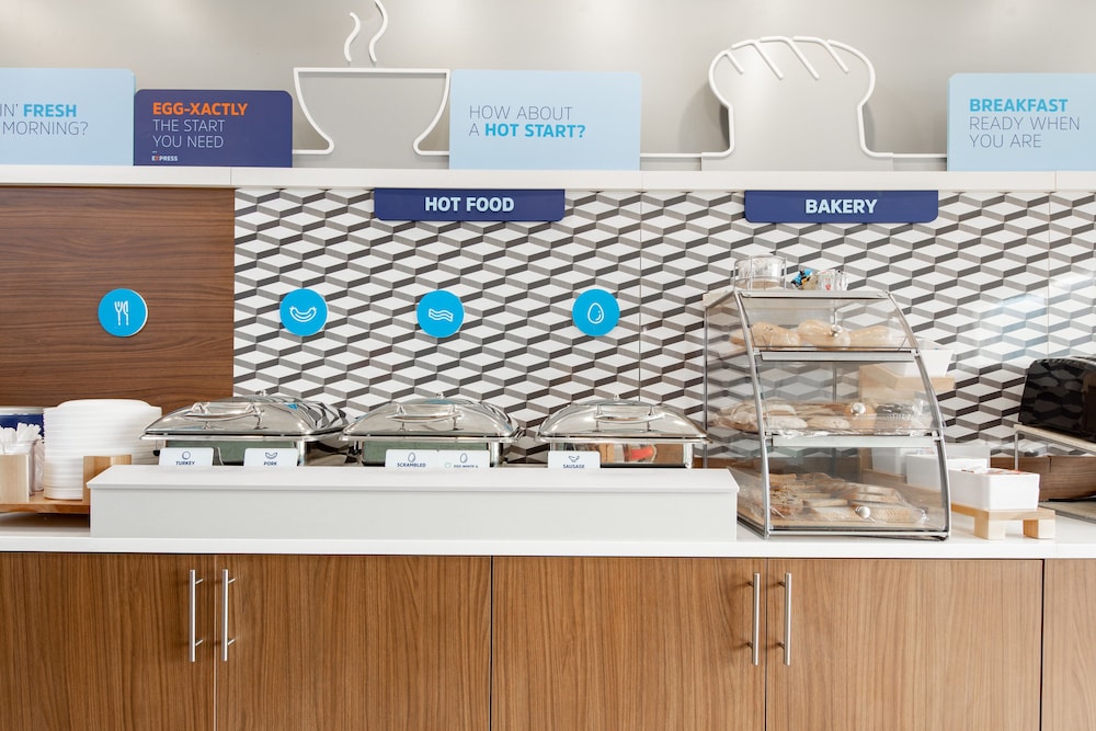holiday inn express and suites lenoir cty by ihg