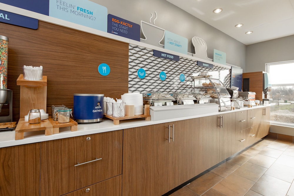 holiday inn express and suites lenoir cty by ihg
