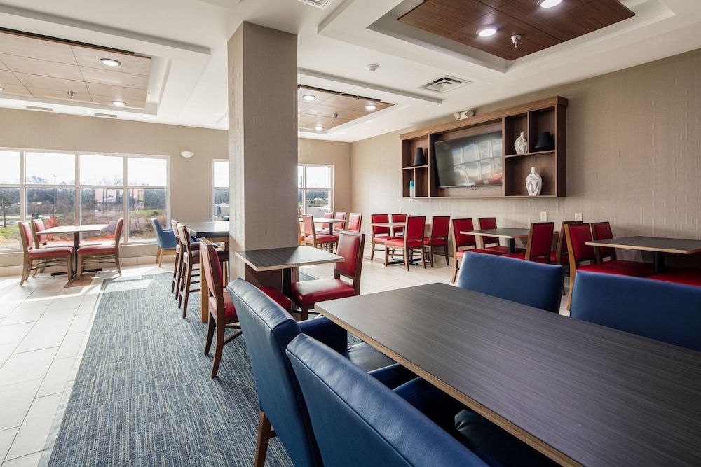 holiday inn express and suites lenoir cty by ihg
