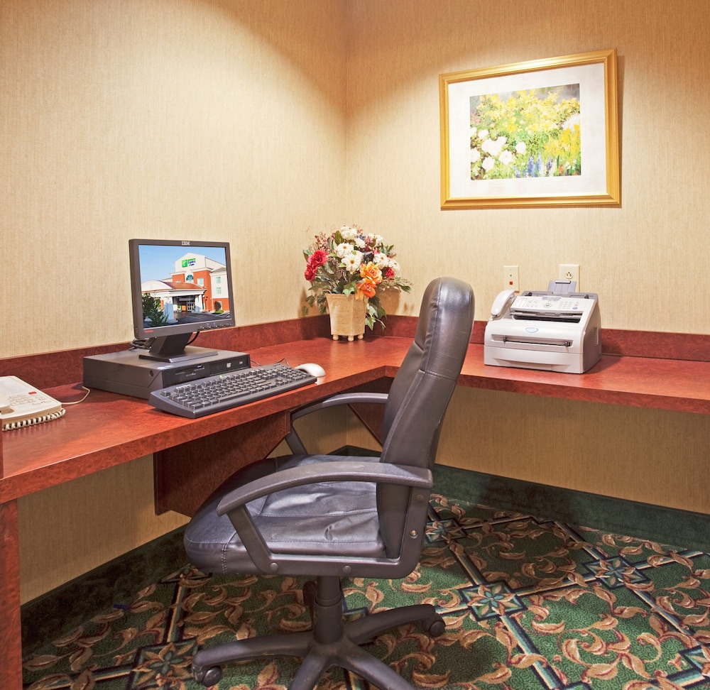 holiday inn express and suites lenoir cty by ihg