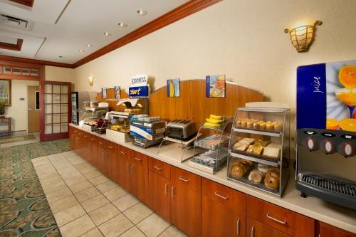 holiday inn express and suites lenoir cty by ihg