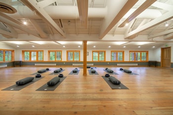 Sleeping Lady Mountain Resort,Chelan County>>Chelan,3 star