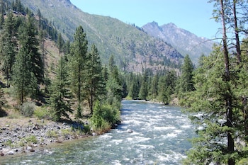 sleeping lady mountain resort