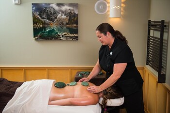 Sleeping Lady Mountain Resort,Chelan County>>Chelan,3 star