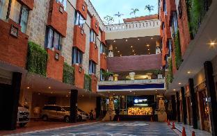 famous hotel kuta