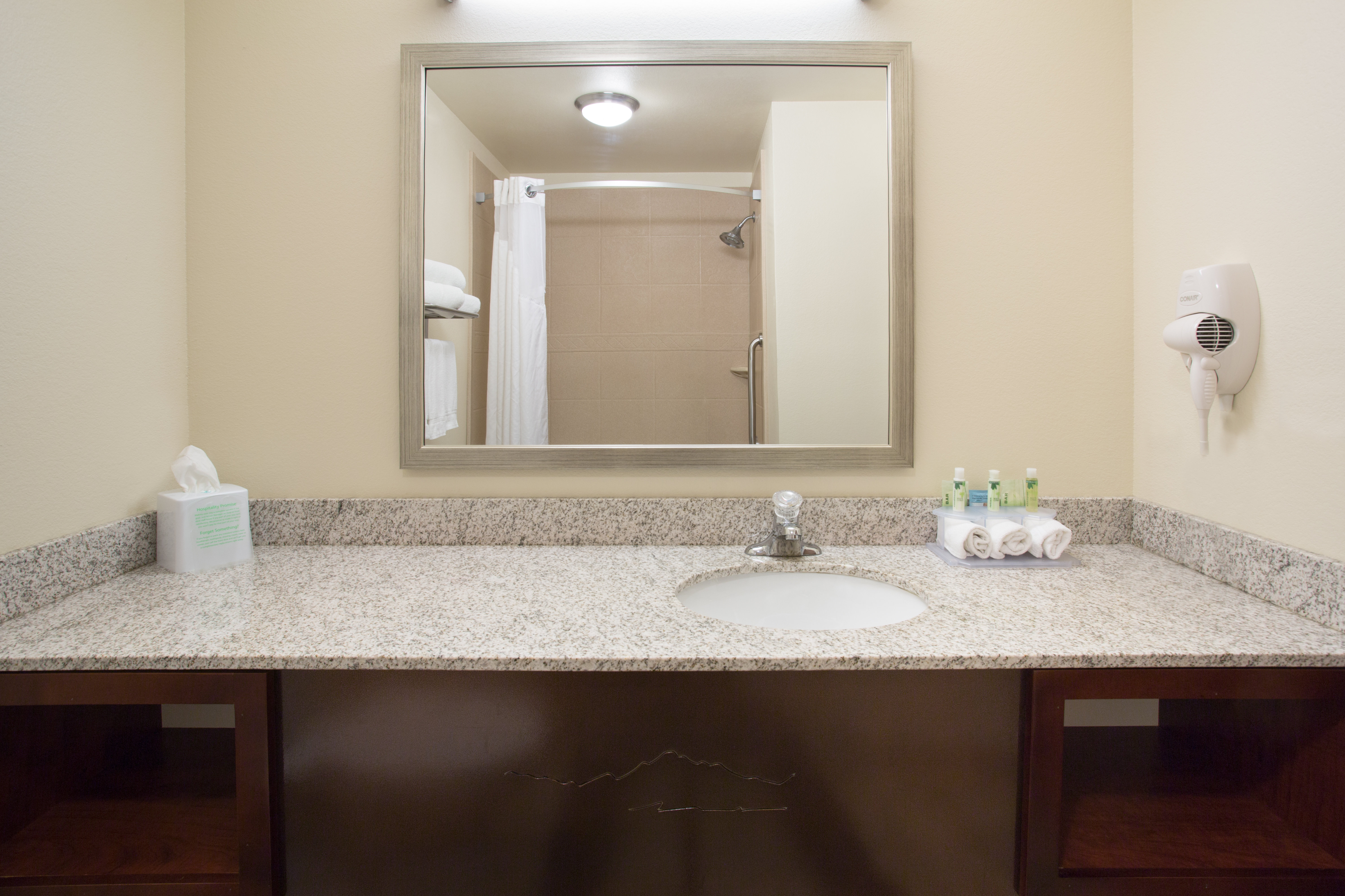 holiday inn express and suites glendive by ihg