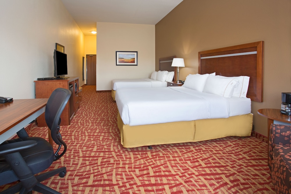 holiday inn express and suites glendive by ihg