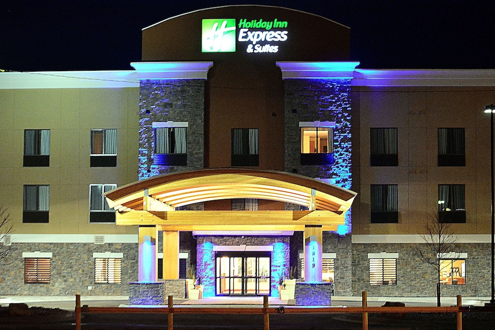 holiday inn express and suites glendive by ihg