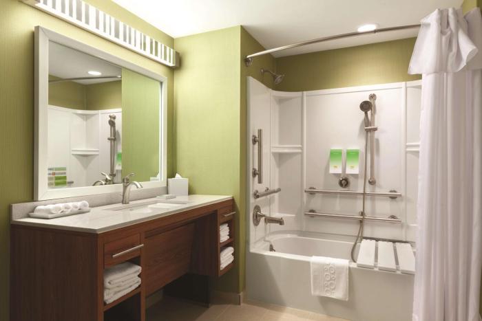 home2 suites by hilton erie pa