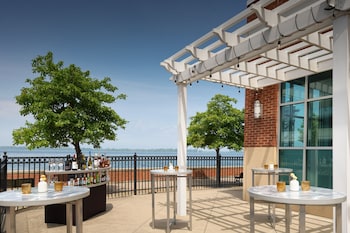 sheraton erie bayfront hotel