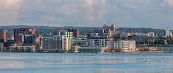 Sheraton Erie Bayfront Hotel,Lake Erie>>Erie,4 star