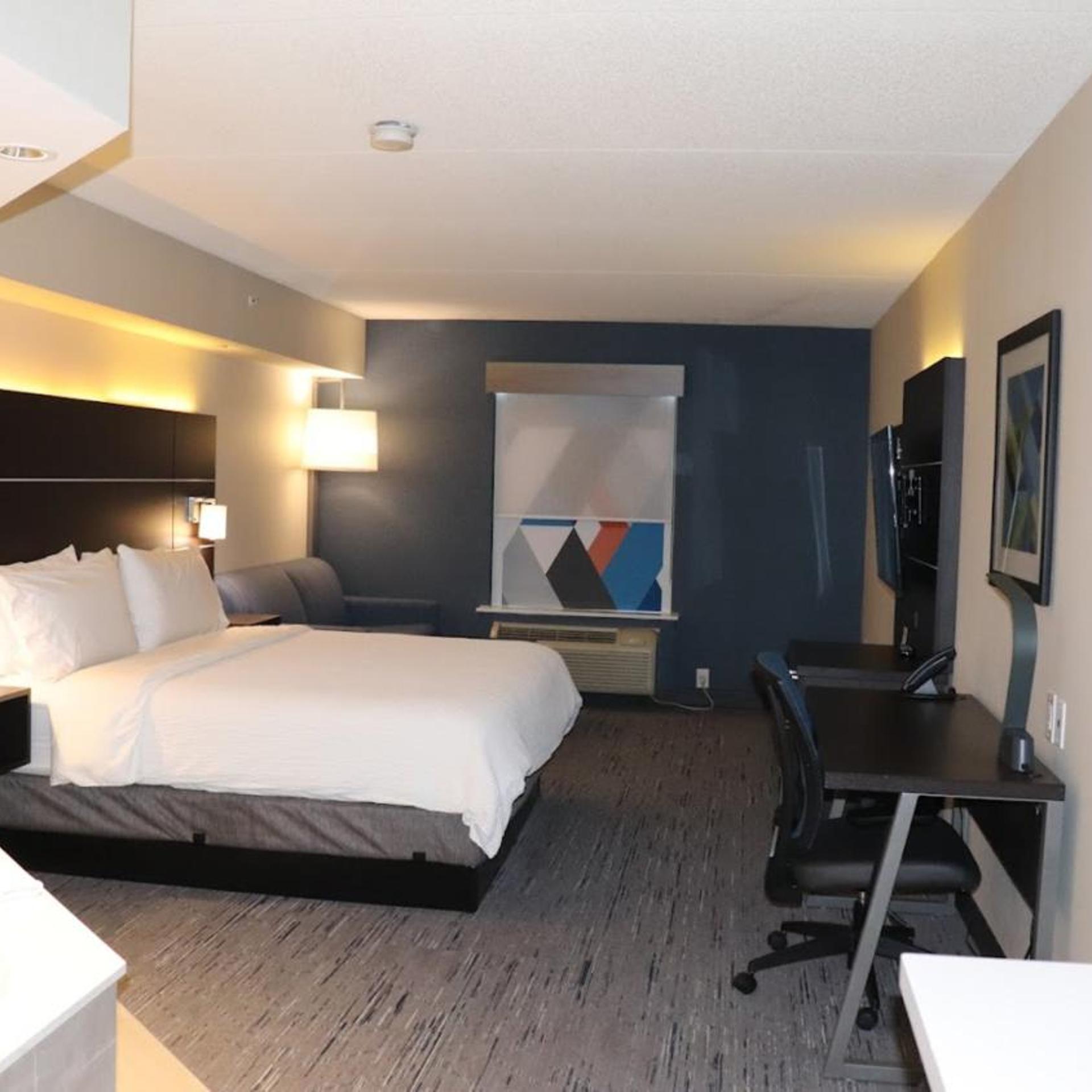 holiday inn express and suites brampton by ihg