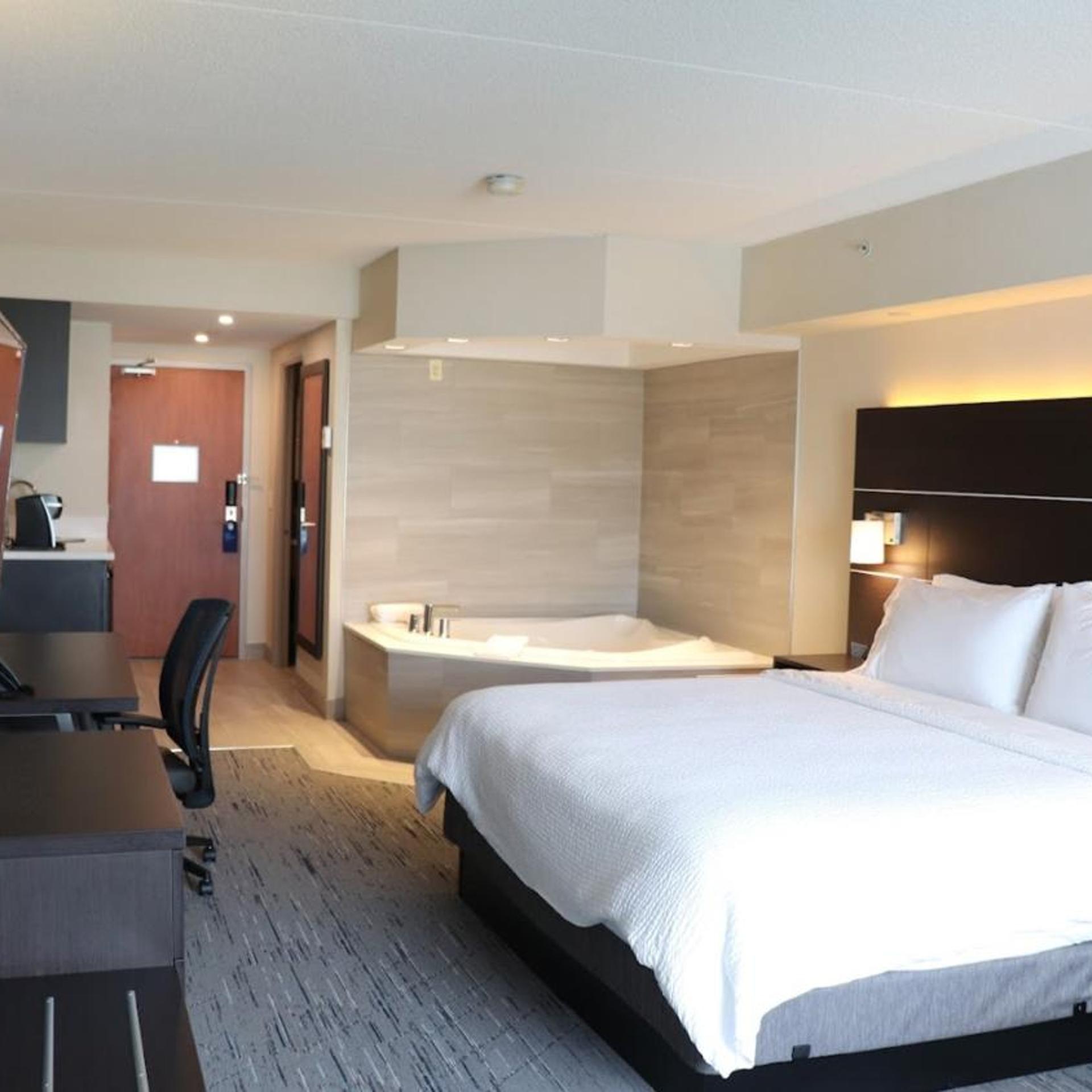 holiday inn express and suites brampton by ihg