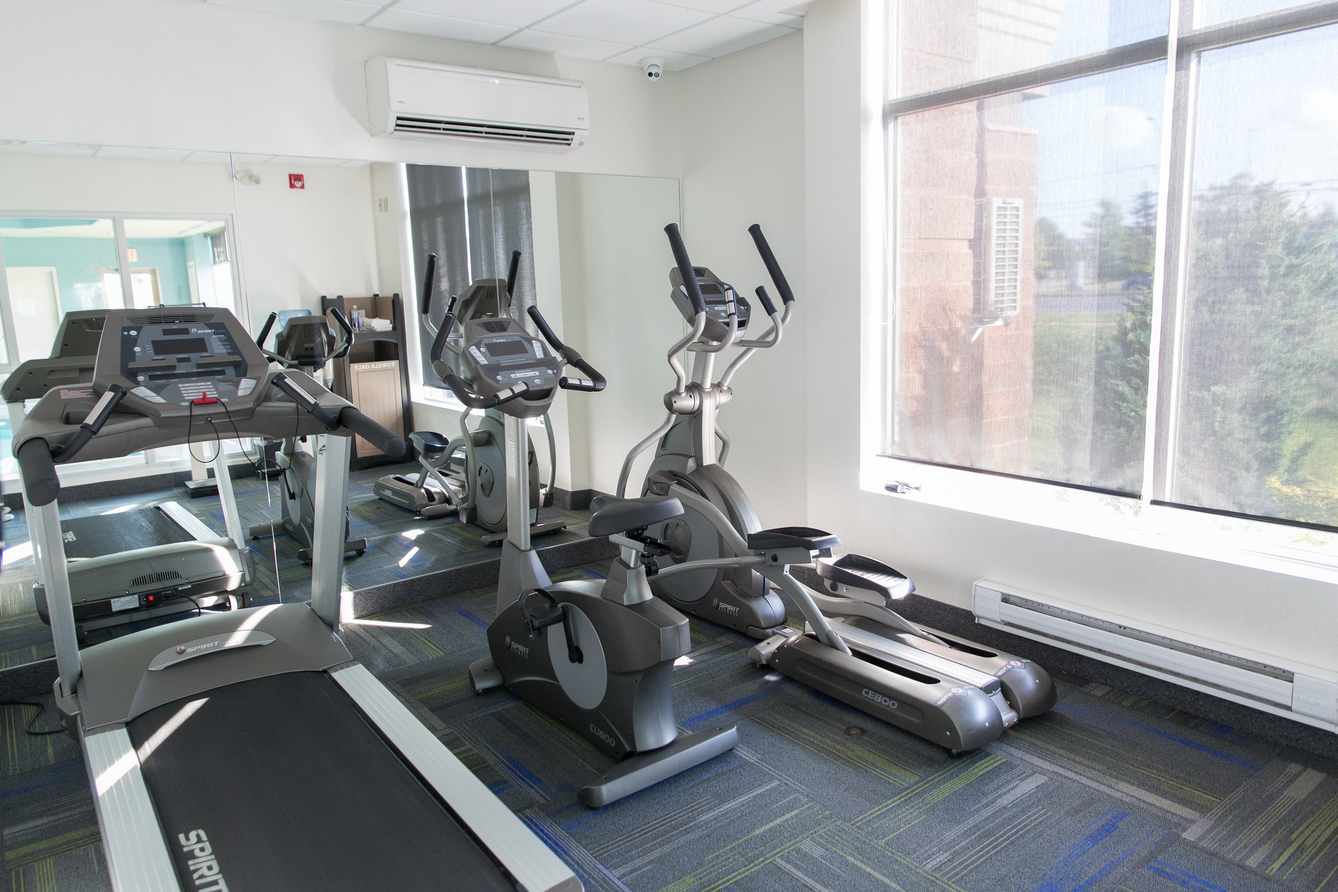 holiday inn express and suites brampton by ihg