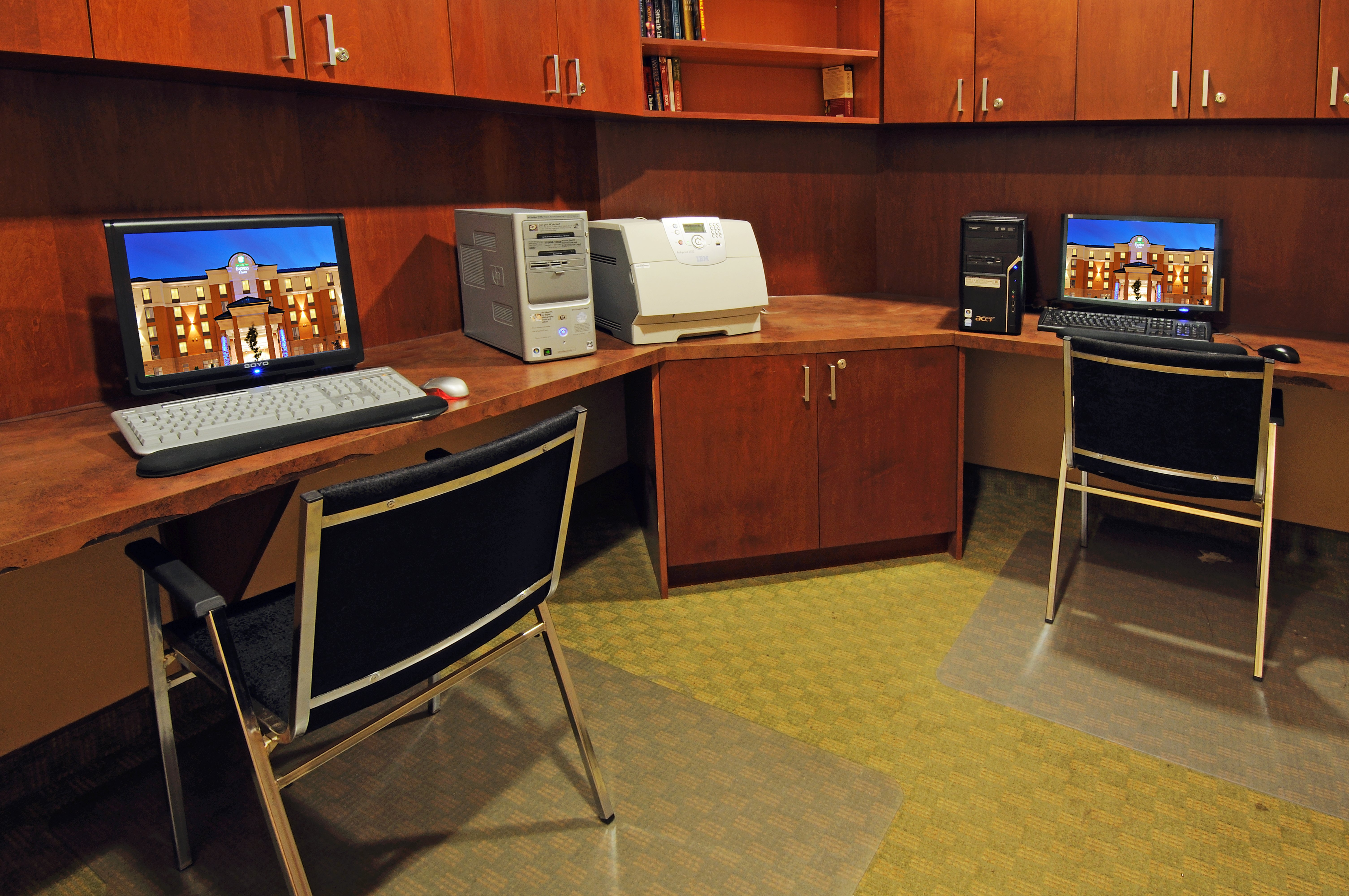 holiday inn express and suites brampton by ihg