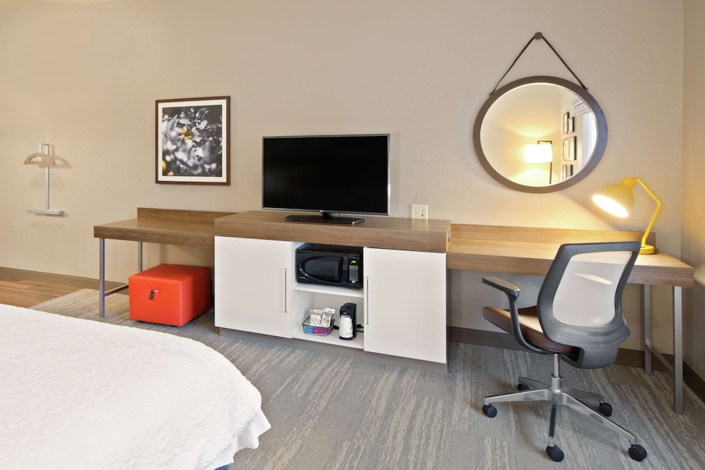 hampton inn and suites spokane valley