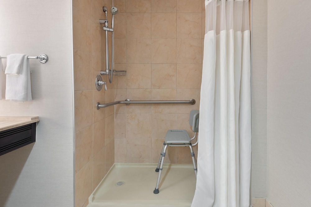 fairfield inn and suites by marriott lexington north