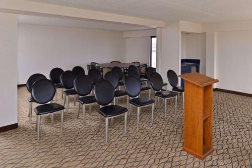 quality inn and suites matteson near i 57